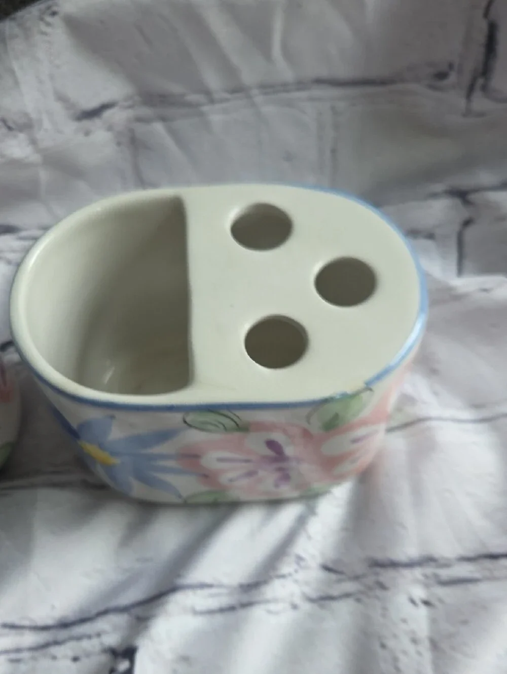 Vintage Floral Ceramic Bathroom Set - Toothbrush Holder And Cup